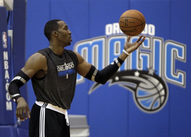 Στους Λέικερς ο Ντουάιτ Χάουαρντ